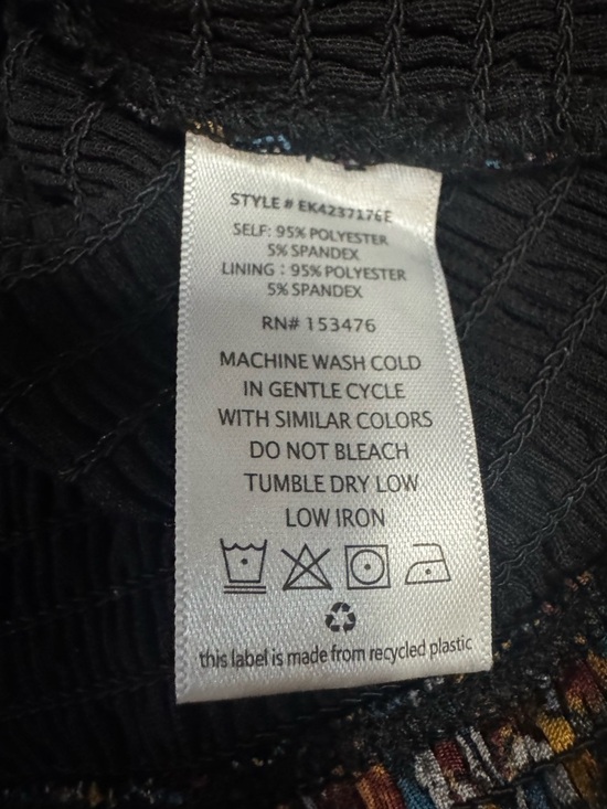 Evereve Multicolor Paisley Smocked V-Neck Long Sleeve Top - Picture 5 of 7